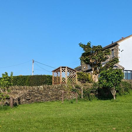 Lane End Cottage Holmfirth - Panoramic Views, Modernised With Offroad Parking Exterior foto
